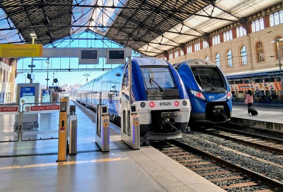 Gare française par Lynne Macdonald