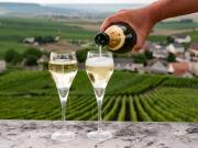 Champagne - Grand Tour France by train