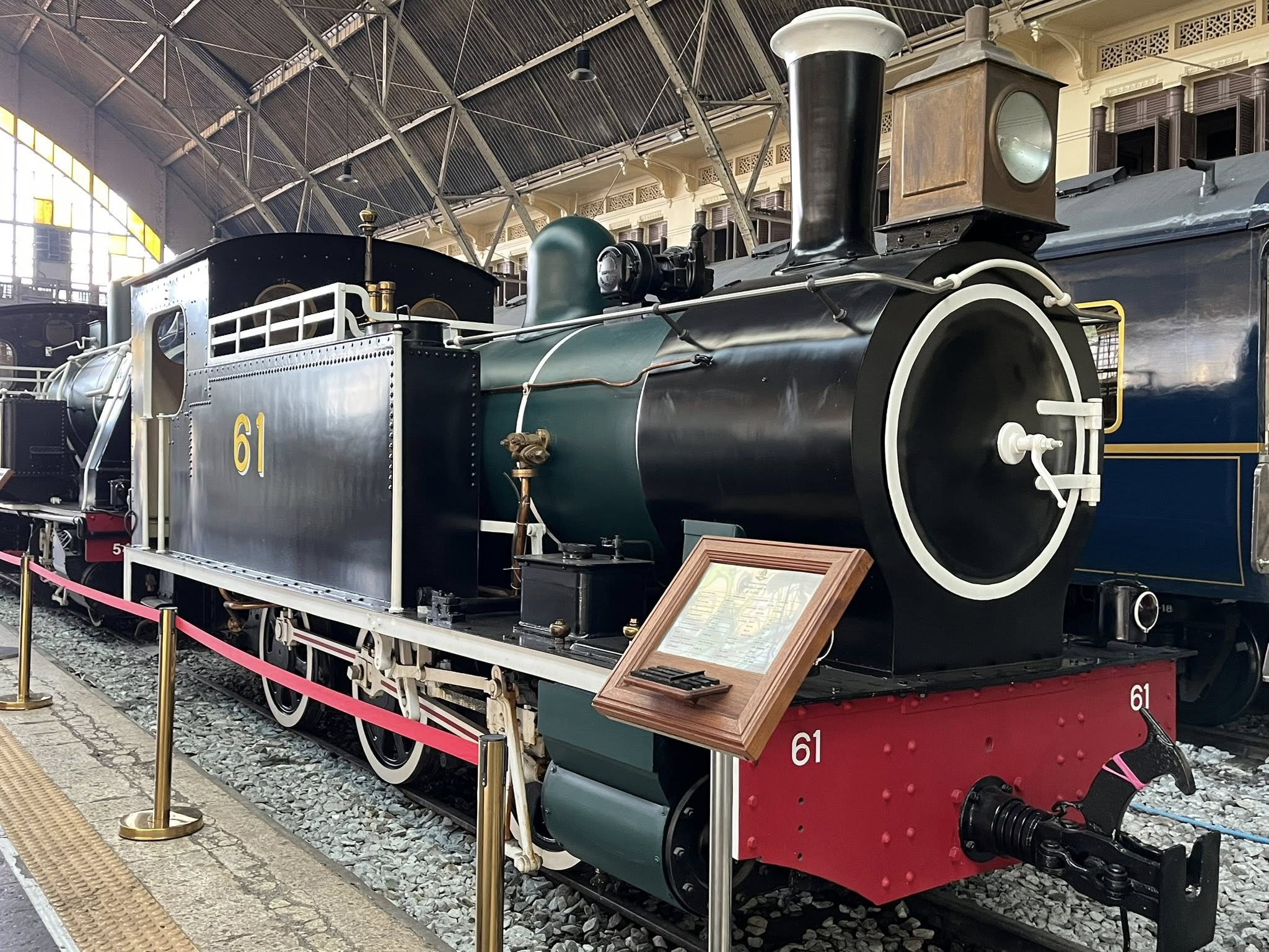 Gare de Bangkok Locomotive 61 Thaïlande Discovery Trains