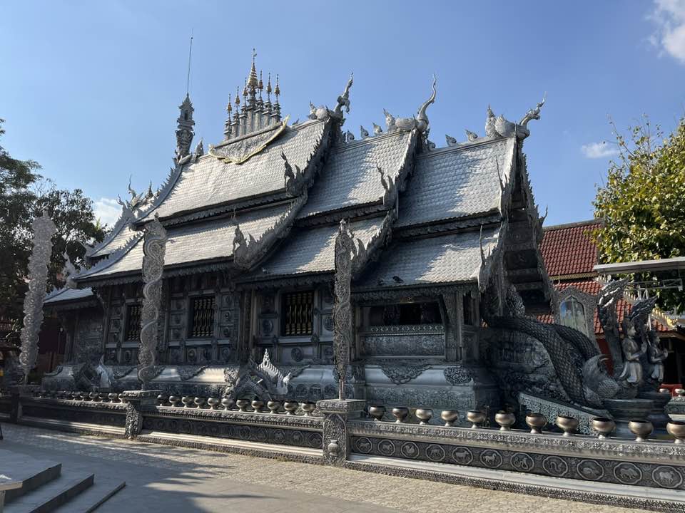 Thailande Temple dargent Discovery Trains