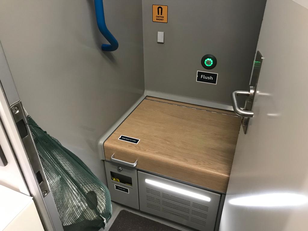 Douche du Caledonian Sleeper 2 Discovery Trains