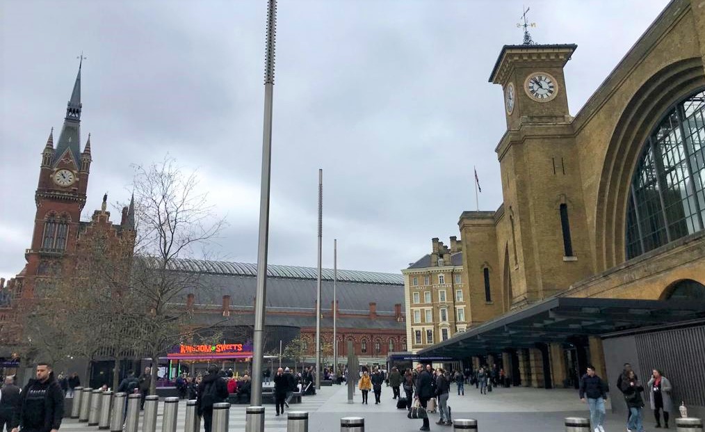 Kings Cross Londres Discovery Trains 18